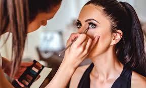 BEAUTY TECHNICIAN