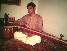 TAMPURA PLAYER