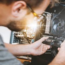 COMPUTER HARDWARE TECHNICIAN